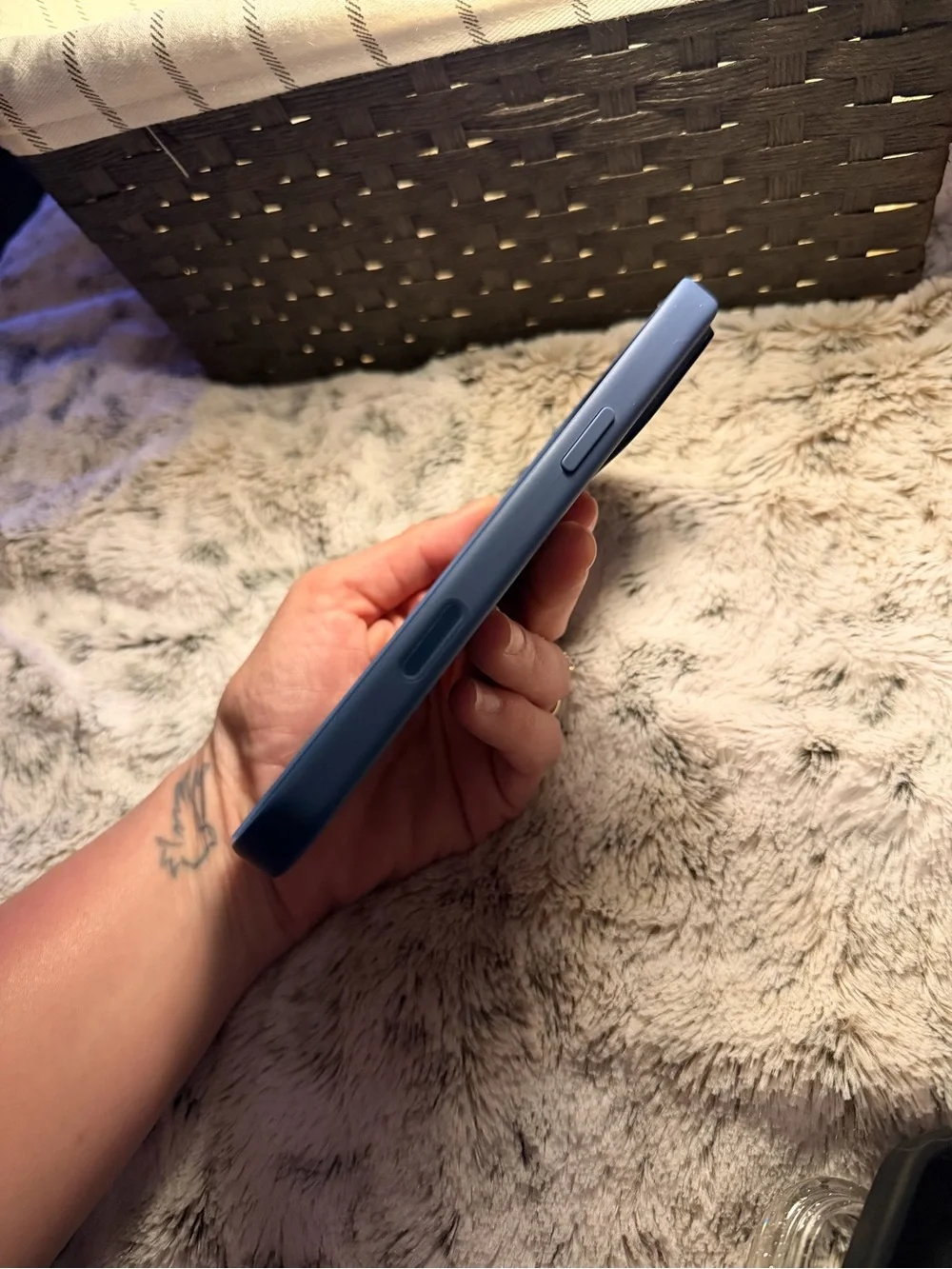 Apple Silicone iPhone 16 Pro Max Case - Midnight Blue / Denim